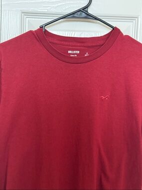 Hollister Red Tee